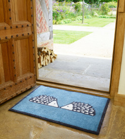 Kissing Spike Door Mat, Turquoise Turquoise