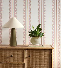 Oakham Wallpaper - Blush Blush