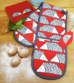 Spike Double Oven Glove 89 x 19cm, Red Red