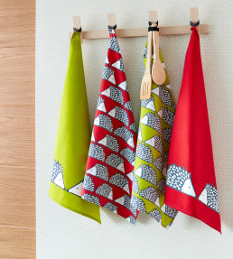Spike Set of 2 Tea Towels, Red Red