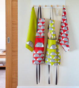 Spike Set of 2 Tea Towels, Red Red