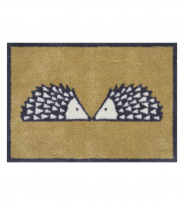 Kissing Spike Door Mat, Neutral Neutral
